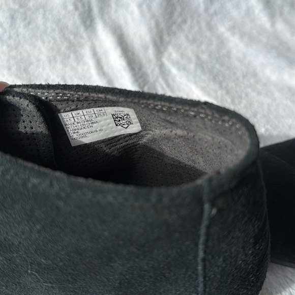 NWT TOMS booties. Size 8 1/2/black. - Picture 6 of 6